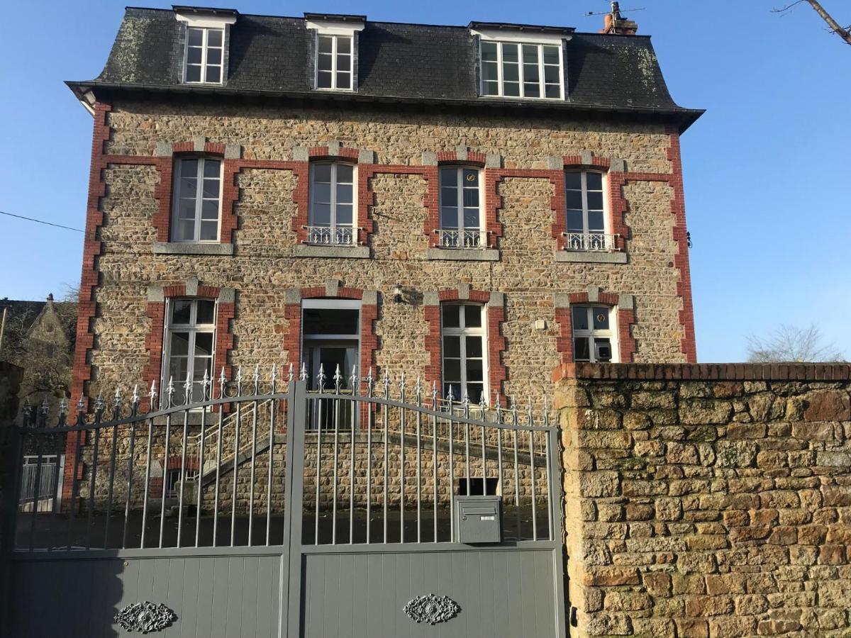 Auberge Ti'Gousket Guingamp Buitenkant foto